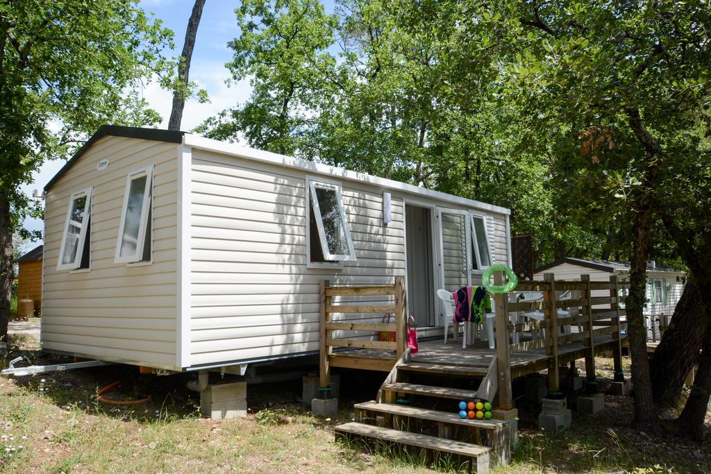 Camping Le Parc Saint-Paul-en-Forêt Εξωτερικό φωτογραφία